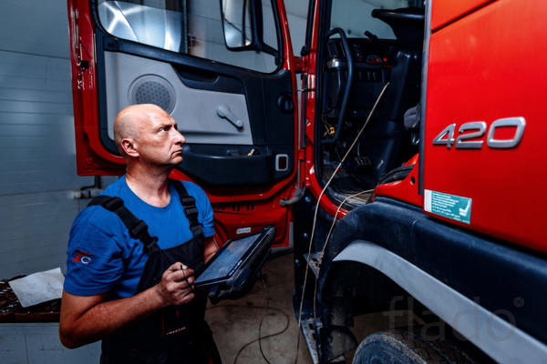 Каковы особенности ремонта грузовиков?