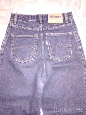Продам новые джинсы женские 46-48 США по талии 72 см, по боковому шву