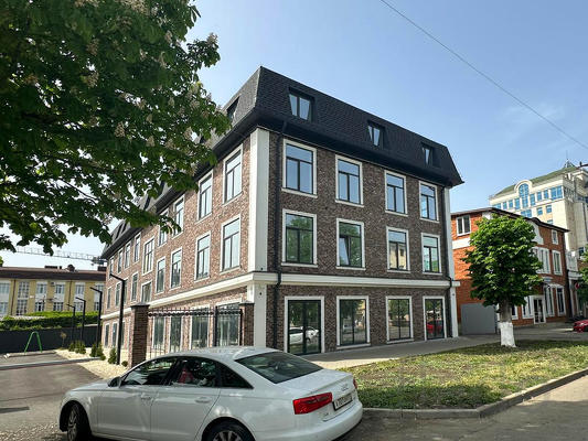 1-к квартира, 38 м², 2/4 эт.