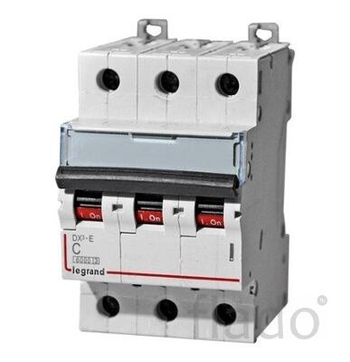 Автоматический выключатель dx3-e c40 3п 6000/6ka (407295) автоматическ