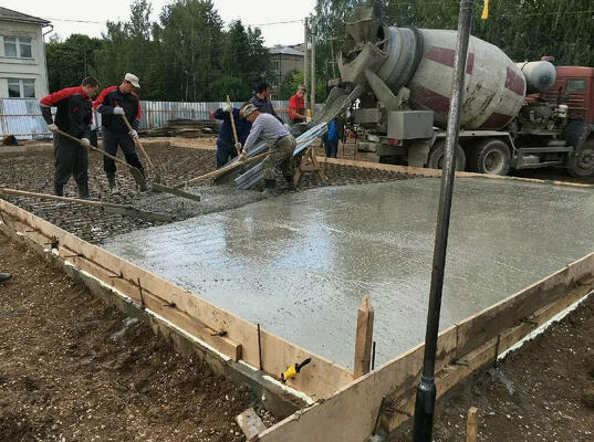 Бетонные работы, фундамент и отмостка