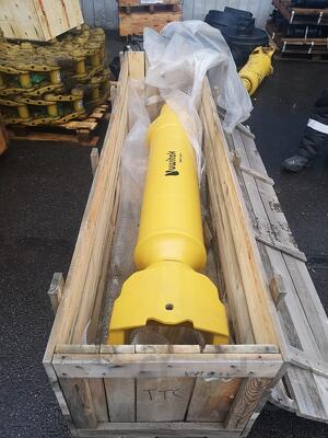 Натяжители гусениц бульдозеров Komatsu D155