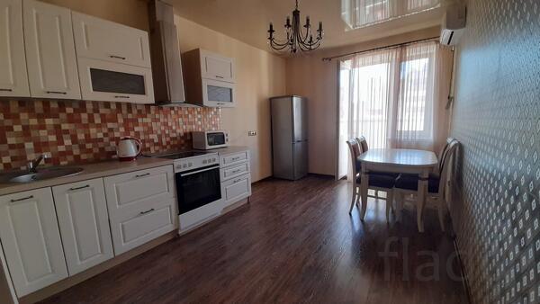 2-к квартира, 61 м², 14/16 эт.