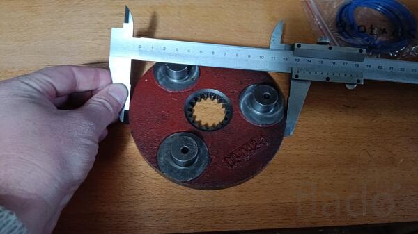 Водило планетарной передачи боротого редуктора хода мини экскаватора