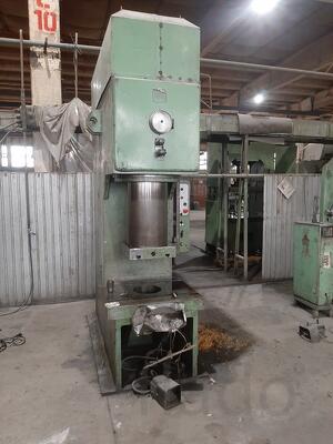 Продам гидравлический пресс PYE 160 мощность 160т