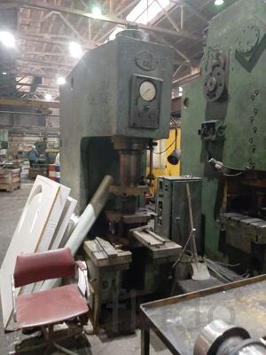 Продам гидравлический одностоечный мод. П6330