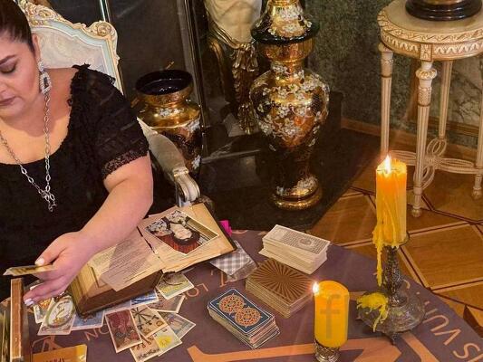 Ясновидящая Маргарита Медечи. Снятие порчи, гадание, любовная магия