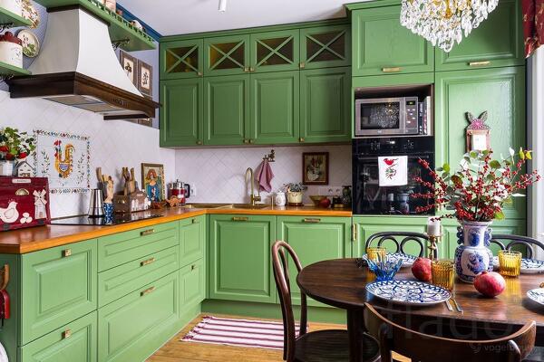 Кухни из массива на заказ