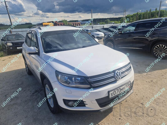 Volkswagen Tiguan, 2012