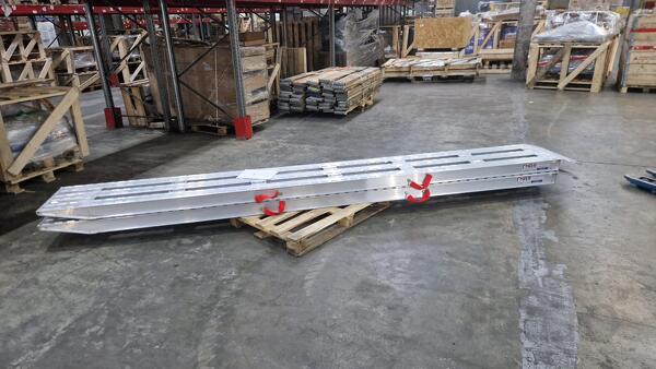 Аппарели алюминиевые для экскаватора, трактора и пр