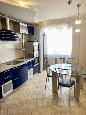 2-к квартира, 60 м², 2/14 эт.