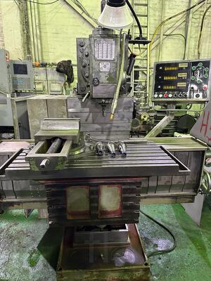 Вертикальный фрезерный станок TOS FNGJ 32