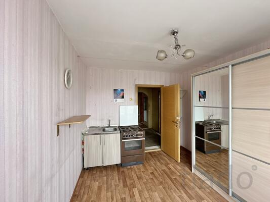 2-к квартира, 47 м², 8/9 эт.