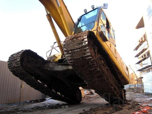 Гусеничный экскаватор Komatsu 200, 2010 г, идеал.сост