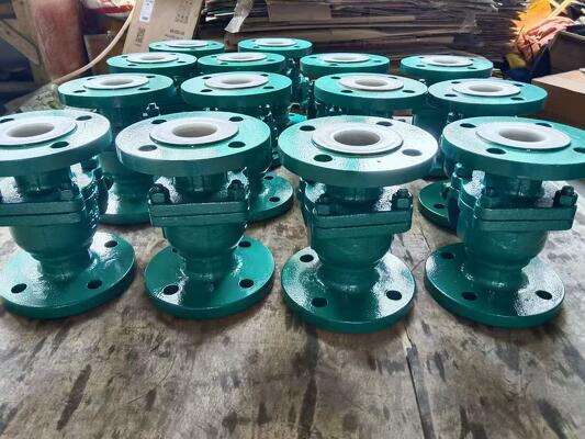 Кран шаровой химический КШХ с футеровкой FEP Ру16 Ду50