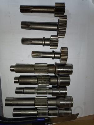 вал редуктора хода, гидромотора мини экскаваторов Bobcat (Бобкет)