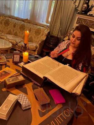 Снятие порчи и родовых программ в Москве