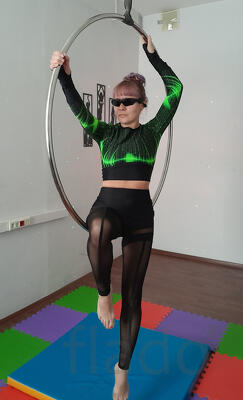 Массажистка