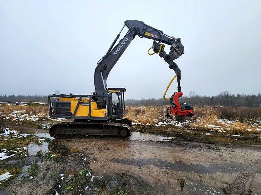 Гусеничный харвестер Volvo 220 / Maskiner 661, отл. сост