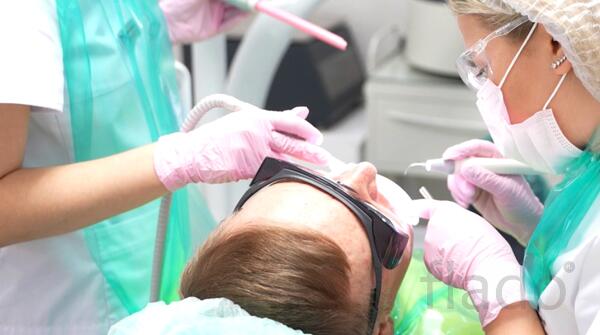 профессиональная гигиена полости рта и зубов