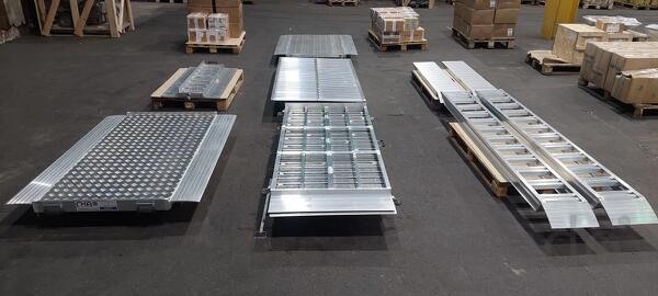 Производство и продажа аппарелей, погрузочных и перегрузочных мостов