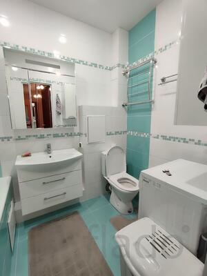 1-к квартира, 50 м², 10/17 эт.