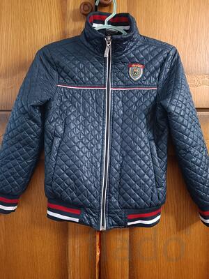 Куртки и жилеты