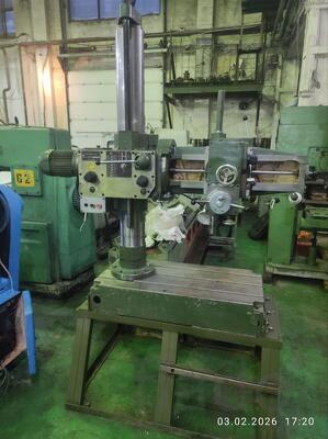 Радиально-сверлильный станок 2к52