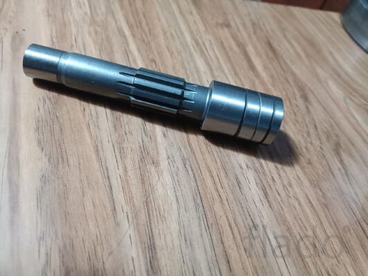 Вал гидромотора хода 6671903 Bobcat 331 334 425 428