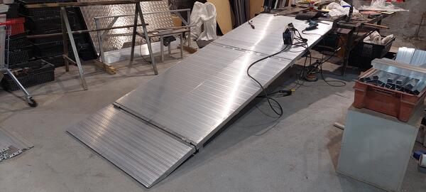 Трап складной (поломойки, пылесосы, рохли)