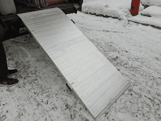 Перегрузочный мост для рохли, пандуса