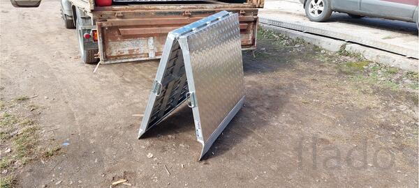 Погрузочный мост складной для погрузки