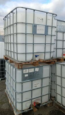 Еврокуб на 1000л,бу на деревянном поддоне