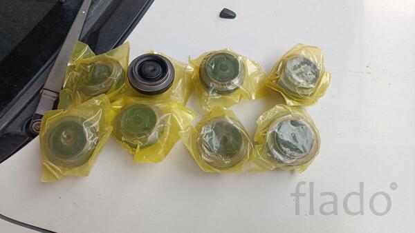 Подушка двигателя Hitachi EX20 / EX30 / EX35 / EX40UR