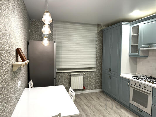 1-к квартира, 34 м², 1/3 эт.