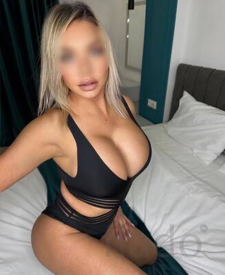 Горячая девушка ждет на массаж.Интим не предлагать