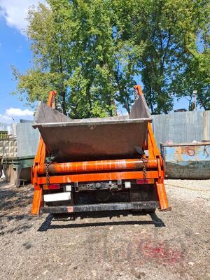 Вывозим строительный и бытовой мусор контейнерами 8 м3, 20 м3, 27 м3