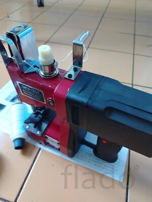 мешкозашивочные машинки GK-350 красные и зелёные