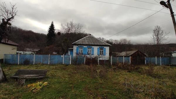 Дом 61 м² на участке 40 сот.