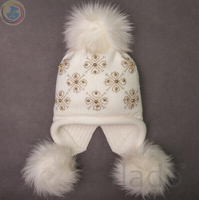 Деликатная чистка шапки детской