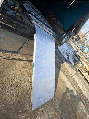 Мост погрузочный приставной ГКА 5.100.80.2/3MГ