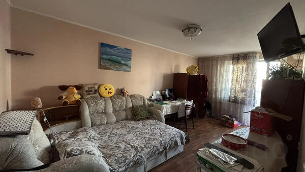 2-к квартира, 57 м², 3/12 эт.