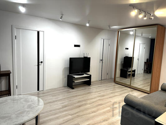 2-к квартира, 43 м², 3/5 эт.