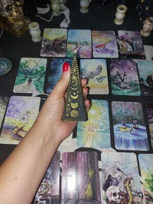 Шоу гаданий Таро, Ленорман, Рун на Ваш праздник