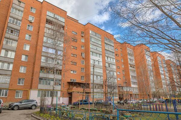 2-к квартира, 49 м², 1/9 эт.