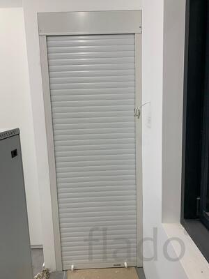 Механические рольставни вместо двери 800×2100 мм