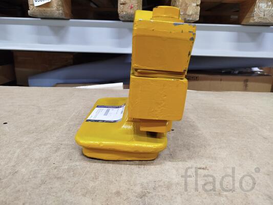 14Y-71-00081 Komatsu Кронштейн с крышкой