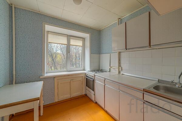 2-к квартира, 43 м², 2/5 эт.