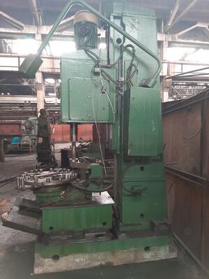 Продаем сверлильный станок 2Г175 со склада