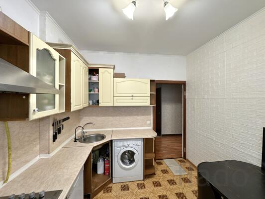 2-к квартира, 51 м², 1/3 эт.